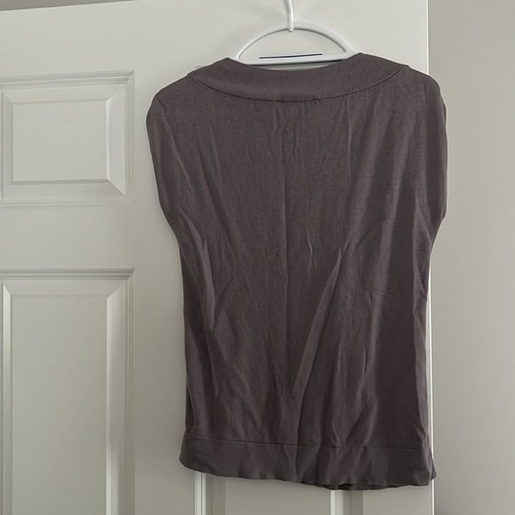 🍁 EUC Loft Cap Sleeve Top - Picture 4 of 4